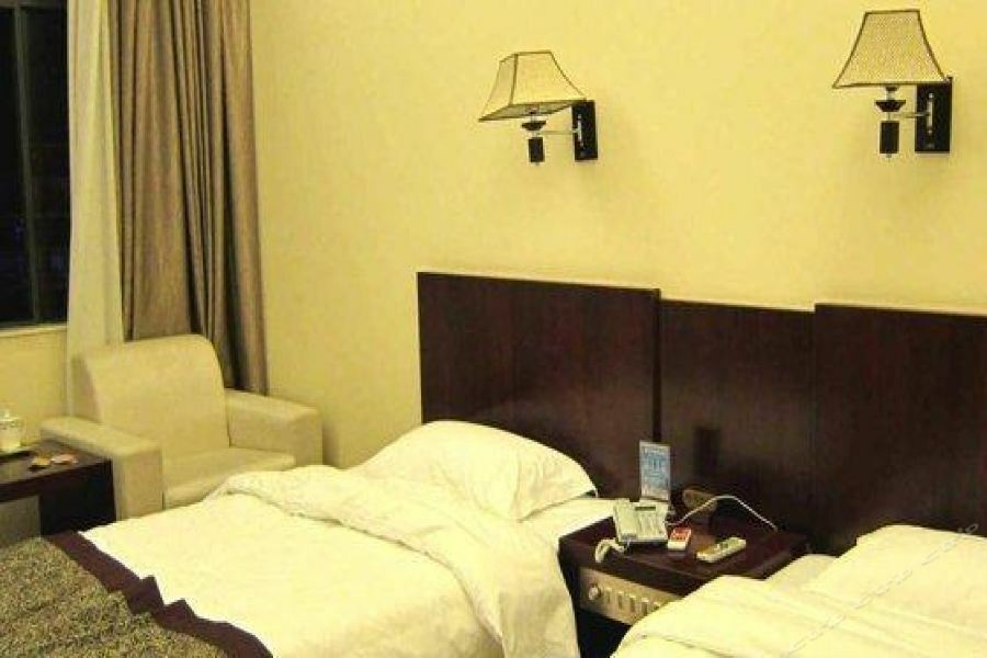 Gushen Hotel Mile Branch Honghe Екстериор снимка